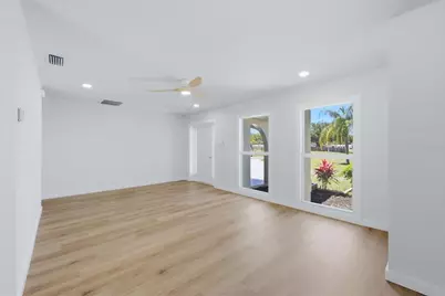 5251 Bunyan Street, Sarasota, FL 34232 - Photo 7