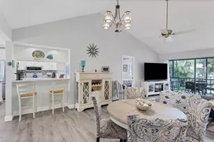 667 Bird Bay Cir, Venice, FL 34285 - Photo 17