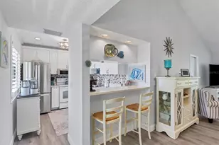 667 Bird Bay Cir, Venice, FL 34285 - Photo 9