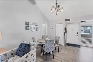 667 Bird Bay Cir, Venice, FL 34285 - Photo 15