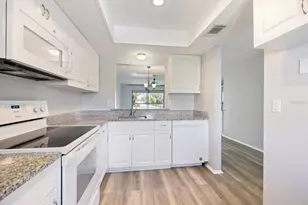 335 3 Lakes Ln, Venice, FL 34285 - Photo 7