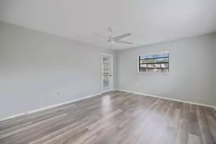 335 3 Lakes Ln, Venice, FL 34285 - Photo 21