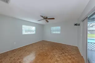 1053 Derian Pl, Nokomis, FL 34275 - Photo 17