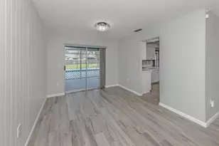 1053 Derian Pl, Nokomis, FL 34275 - Photo 9