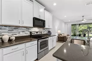 12030 Tapestry Ln, Venice, FL 34293 - Photo 9