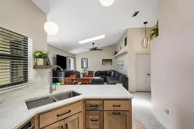 440 Palmetto Court #1, Venice, FL 34285 - Photo 11