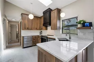 440 Palmetto Ct, Venice, FL 34285 - Photo 7