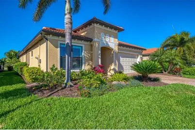 10407 Medjool Drive, Venice, FL 34293 - Photo 3