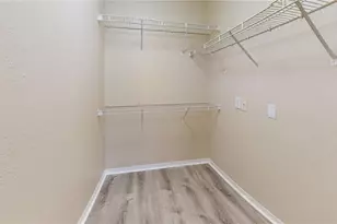 8911 Manor Loop, Lakewood Ranch, FL 34202 - Photo 5