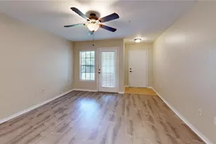 8911 Manor Loop, Lakewood Ranch, FL 34202 - Photo 11