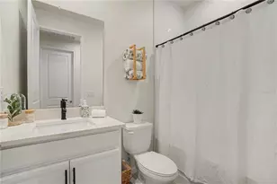 18065 Grand Prosperity Dr, Venice, FL 34293 - Photo 17