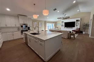 15 Gulf Manor Dr, Venice, FL 34285 - Photo 17