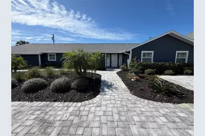 15 Gulf Manor Drive, Venice, FL 34285 - Photo 1