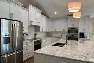 15 Gulf Manor Dr, Venice, FL 34285 - Photo 17