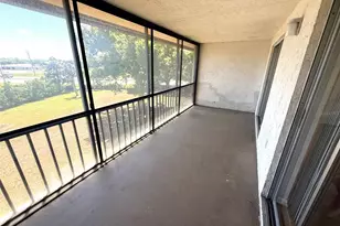 102 Capri Isles Blvd, Venice, FL 34292 - Photo 19