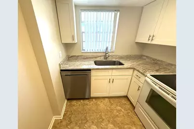 102 Capri Isles Boulevard #306, Venice, FL 34292 - Photo 13