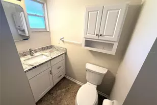 102 Capri Isles Blvd, Venice, FL 34292 - Photo 15