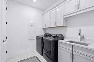 12866 Pinnacle Ln, Venice, FL 34293 - Photo 45