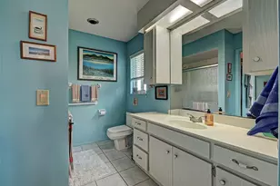 1355 Cambridge Dr, Venice, FL 34293 - Photo 21