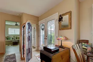 1355 Cambridge Dr, Venice, FL 34293 - Photo 5