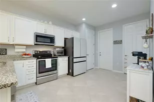 13874 Botteri St, Venice, FL 34293 - Photo 17