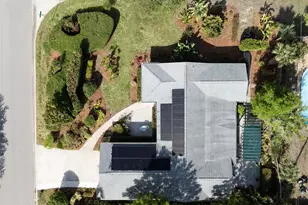 1261 Lakeside Dr, Venice, FL 34293 - Photo 5