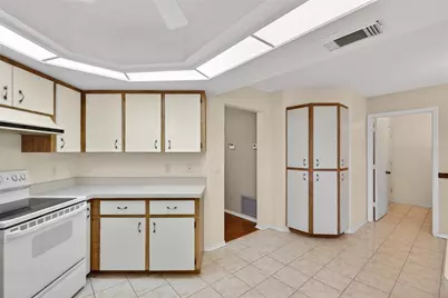 5852 Lincoln Road, Venice, FL 34293 - Photo 13