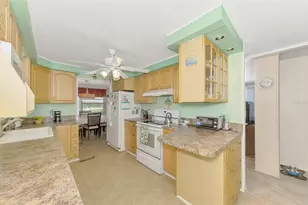 349 Longwood Dr, Venice, FL 34285 - Photo 9