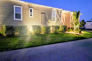 6729 Sage Ln, North Port, FL 34287 - Photo 11
