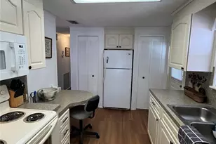 803 Jolanda Cir, Venice, FL 34285 - Photo 19