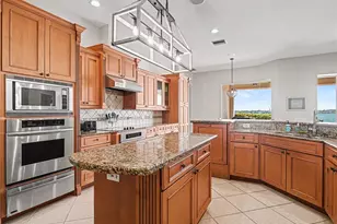 102 12th Ave E, Palmetto, FL 34221 - Photo 11