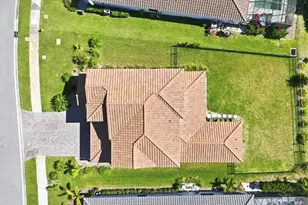 304 Caserta Ct, Nokomis, FL 34275 - Photo 3
