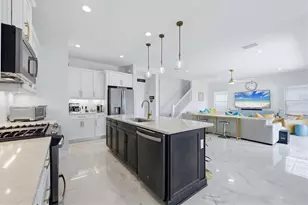 304 Caserta Ct, Nokomis, FL 34275 - Photo 11