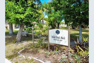 565 Park Estates Square, Venice, FL 34293 - Photo 9