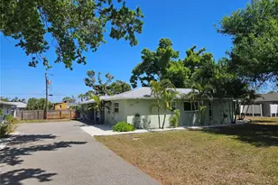105 Base Ave E, Venice, FL 34285 - Photo 1
