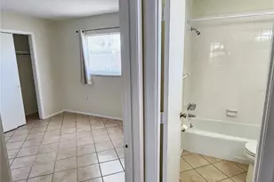 105 Base Ave E, Venice, FL 34285 - Photo 19