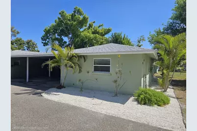 105 Base Avenue E, Venice, FL 34285 - Photo 3
