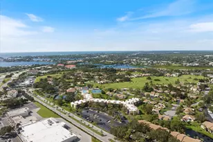 612 Bird Bay Dr S, Venice, FL 34285 - Photo 25