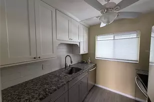 649 Tamiami Trail S, Venice, FL 34285 - Photo 5