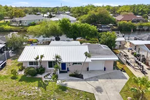 704 Portia St N, Nokomis, FL 34275 - Photo 5