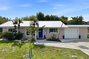 704 Portia St N, Nokomis, FL 34275 - Photo 1