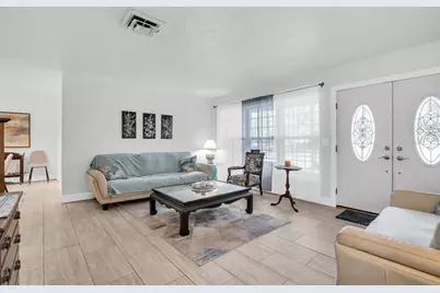 2796 Forest Parkway S, Largo, FL 33771 - Photo 9