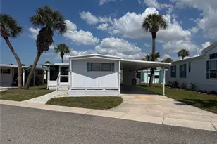 731 Camellia Dr, Venice, FL 34293 - Photo 1