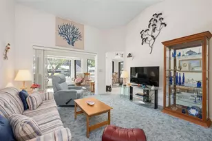 228 Southampton Ln, Venice, FL 34293 - Photo 7