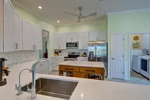 4310 Manfield Dr, Venice, FL 34293 - Photo 15