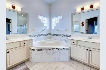 4310 Manfield Drive, Venice, FL 34293 - Photo 21