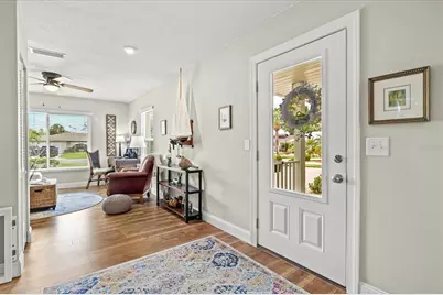 1147 Sleepy Hollow Court, Venice, FL 34285 - Photo 9