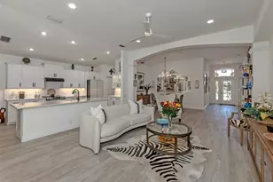 404 Pinewood Lake Dr, Venice, FL 34285 - Photo 3