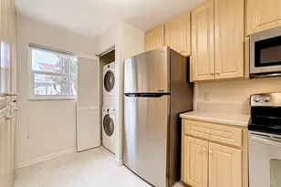 760 Village Cir, Venice, FL 34292 - Photo 23