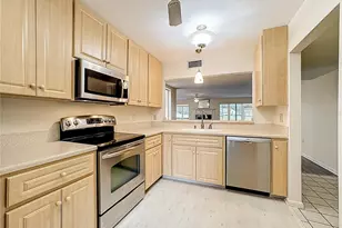 760 Village Cir, Venice, FL 34292 - Photo 21